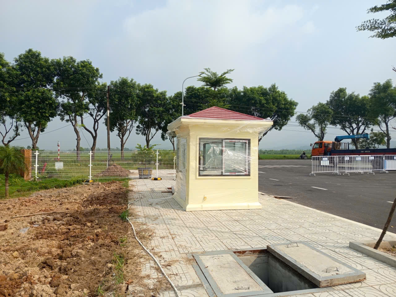 Nhà bảo vệ khu công nghiệp