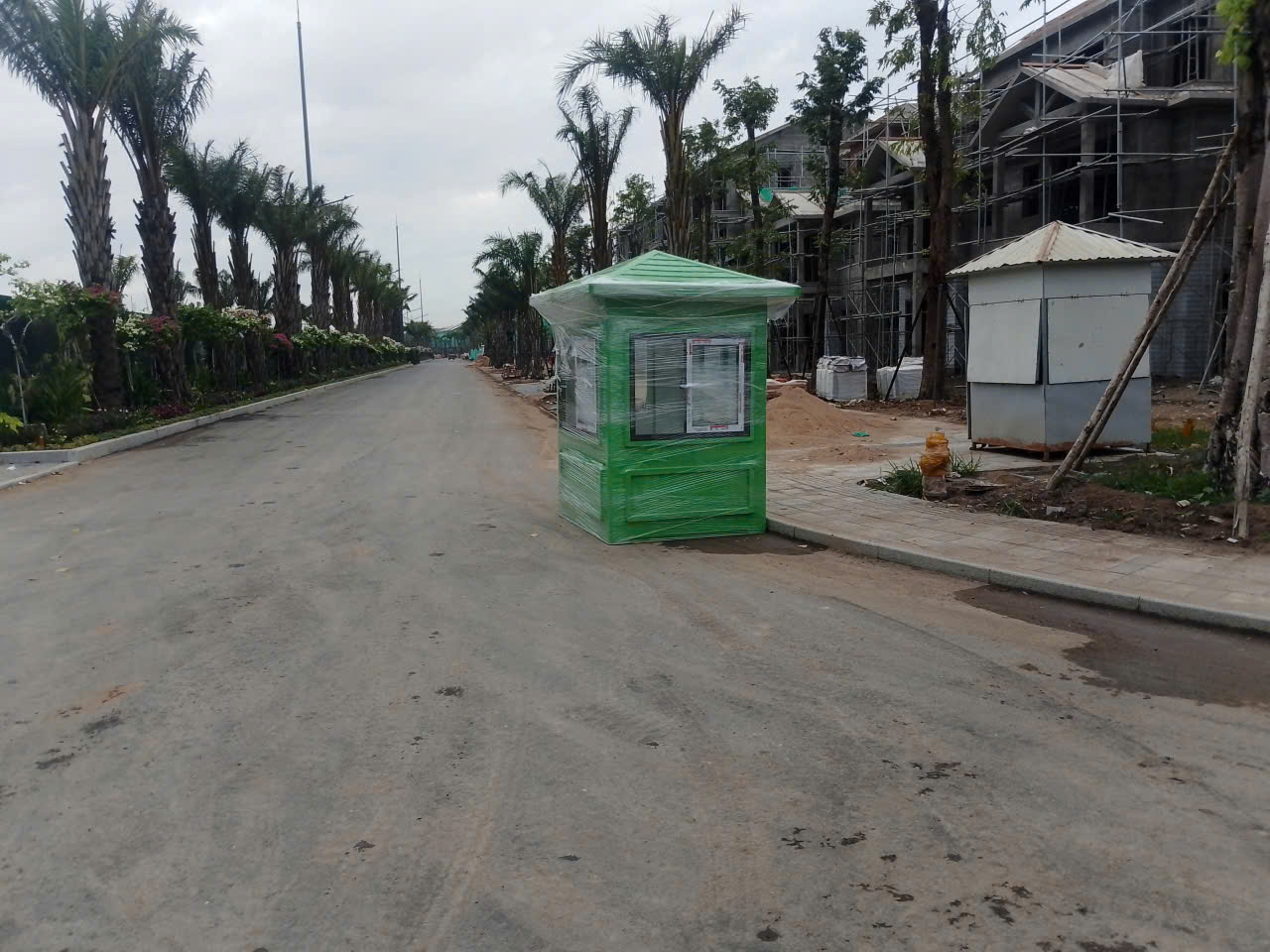 Thi công nhà bảo vệ